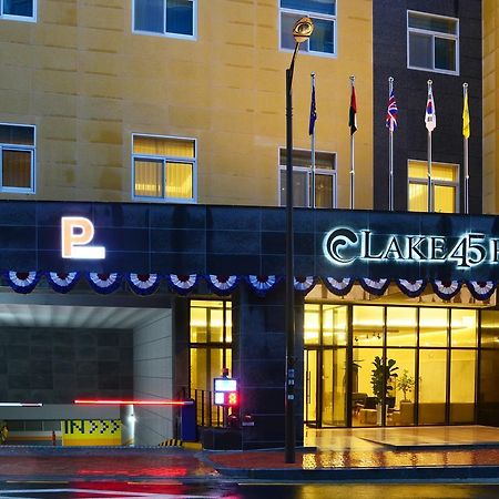 Lake 45 Hotel Naju Екстер'єр фото