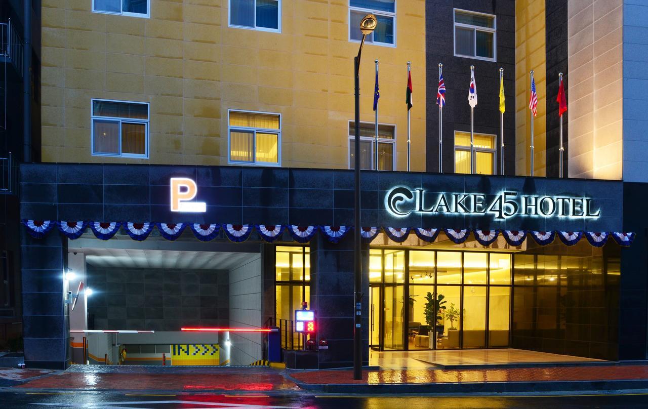 Lake 45 Hotel Naju Екстер'єр фото