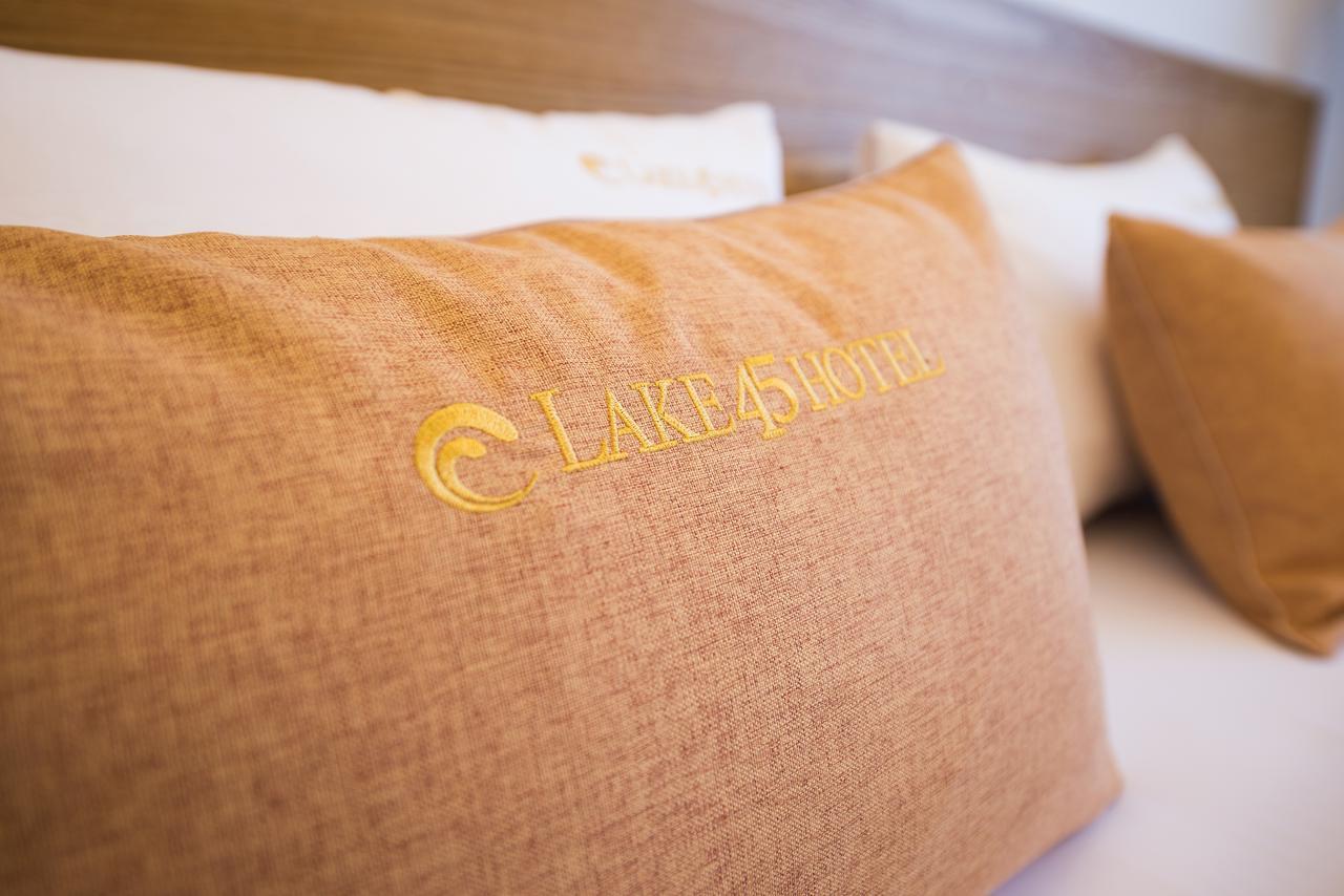 Lake 45 Hotel Naju Екстер'єр фото