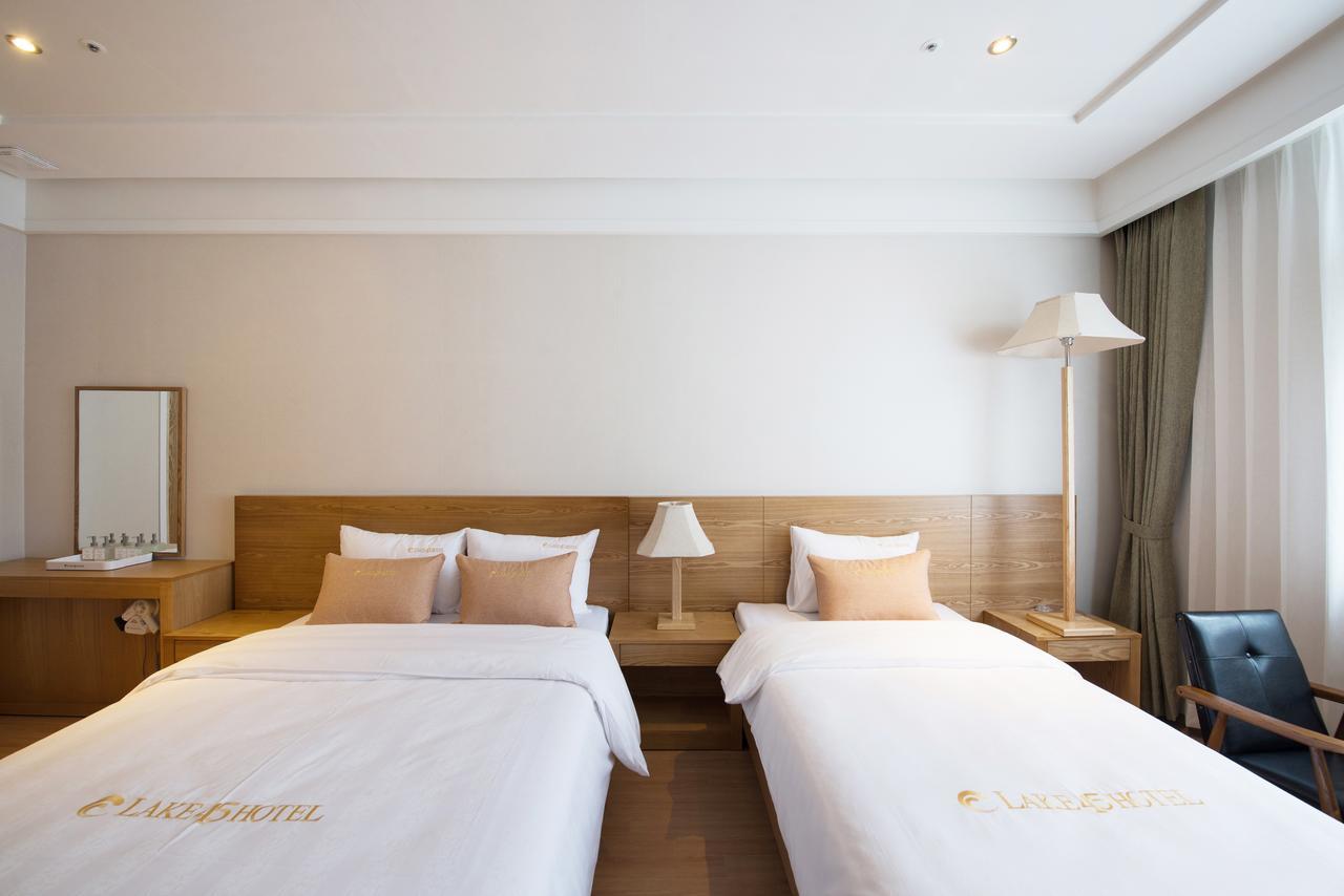 Lake 45 Hotel Naju Екстер'єр фото
