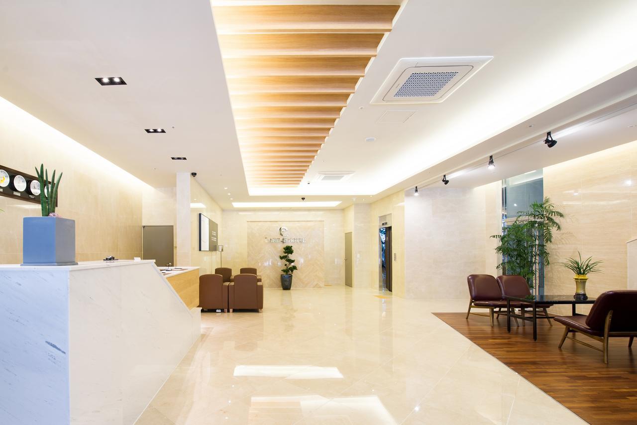 Lake 45 Hotel Naju Екстер'єр фото